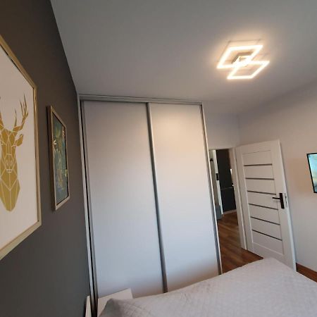 Nowy Apartament 58 Z Klimatyzacja Appartamento Ilawa Esterno foto
