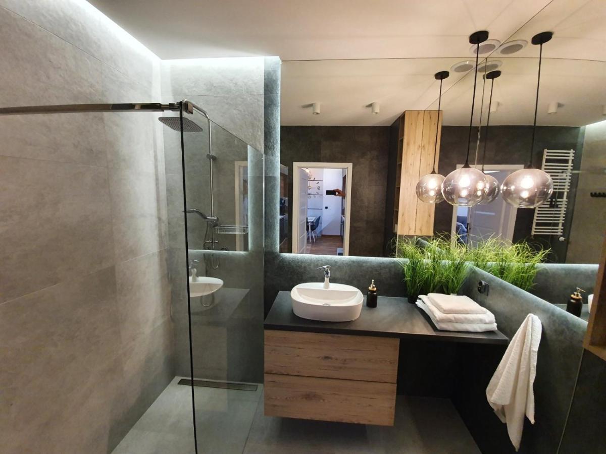 Nowy Apartament 58 Z Klimatyzacja Appartamento Ilawa Esterno foto