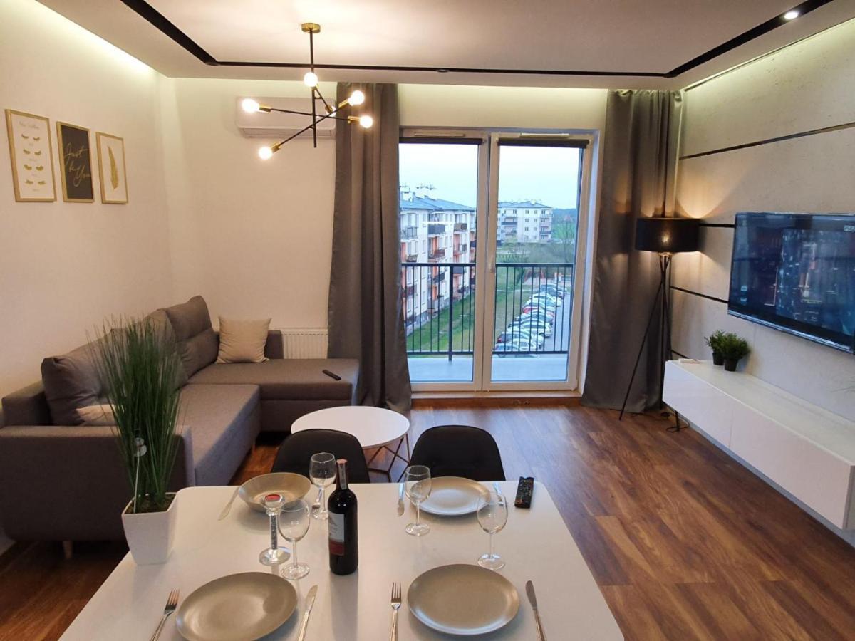Nowy Apartament 58 Z Klimatyzacja Appartamento Ilawa Esterno foto